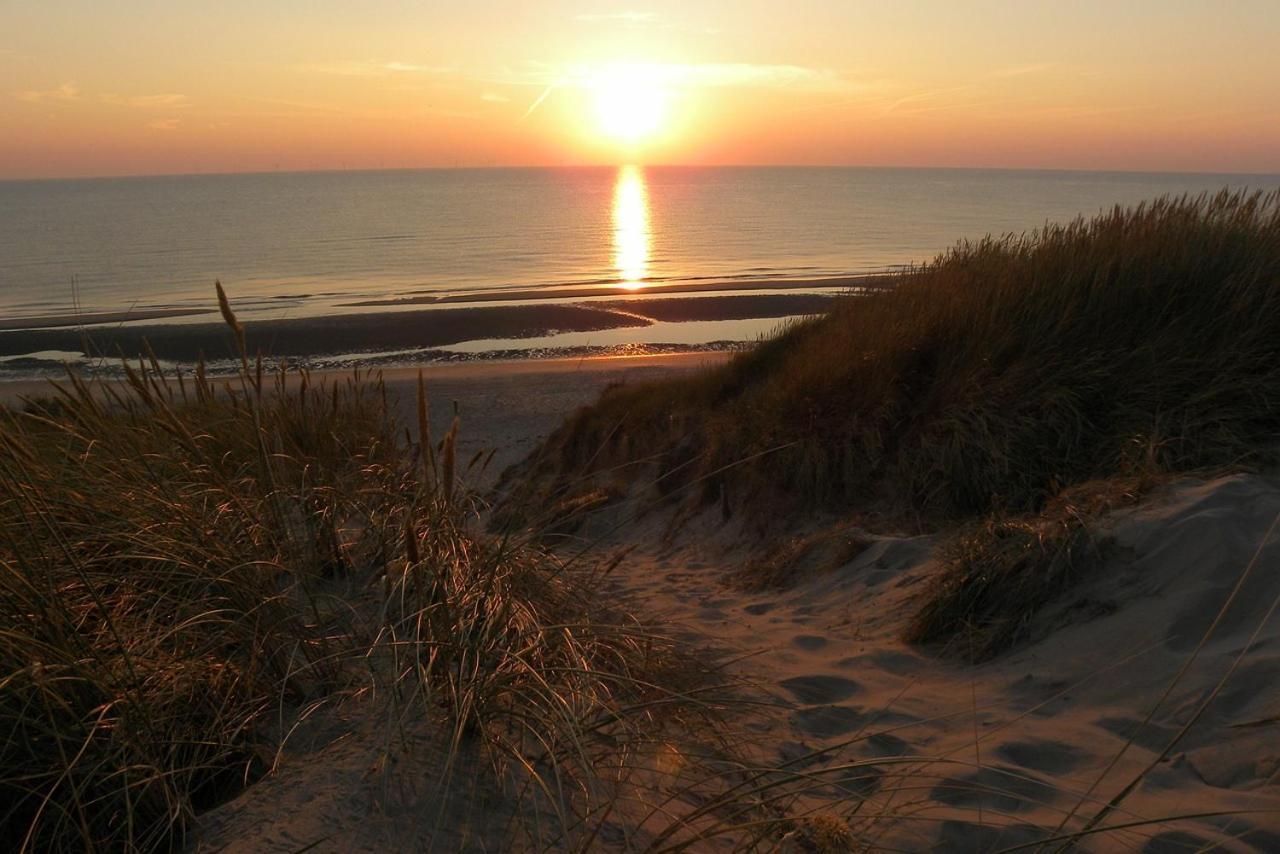 Villa Duinzand Egmond aan den Hoef Luaran gambar